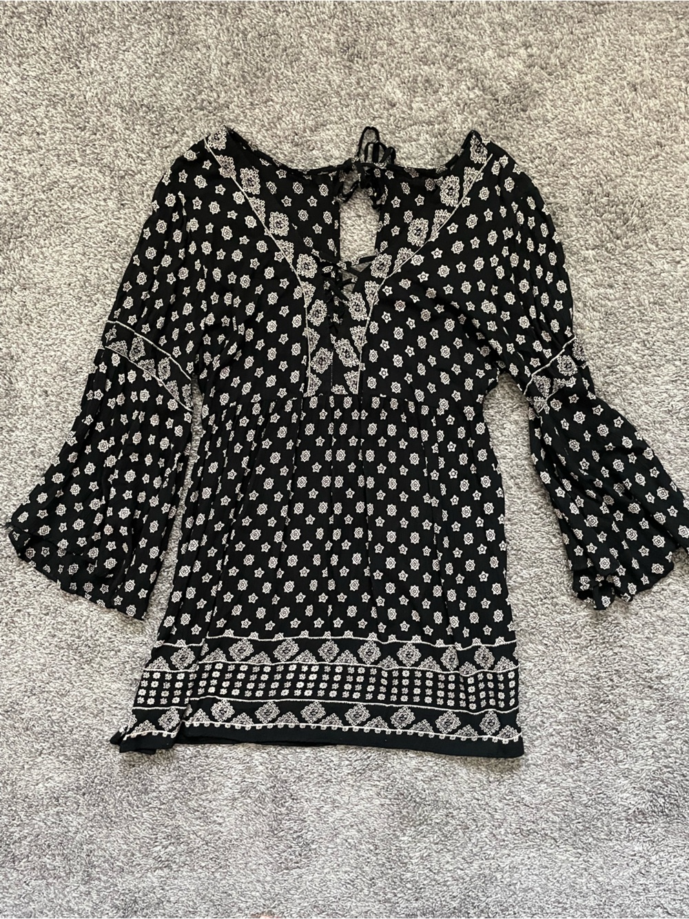 Black and White Boho Floral Peasant Blouse